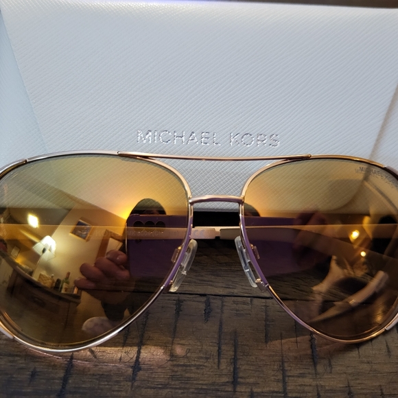 Michael Kors Chelsea Bright sunglasses - Picture 9 of 10